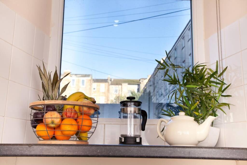 Snug - Logie Baird Apartment Helensburgh Exterior photo